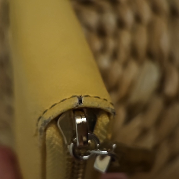 Tory Burch wallet - Picture 3 of 6